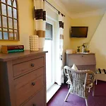 Gemeinschaftshof 3*